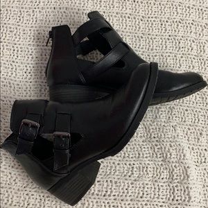 Leather eürosoft by Söfft Bootie